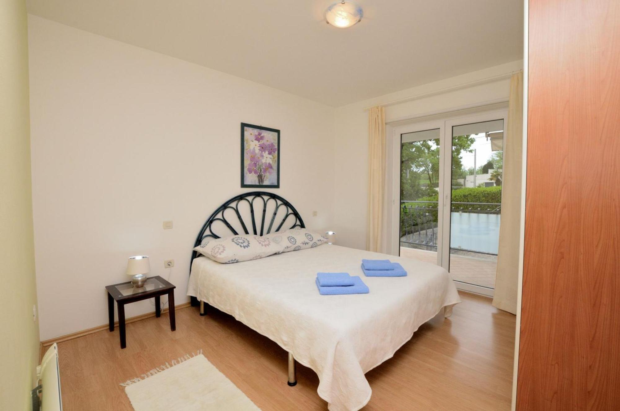 Apartments Marijana Ičići Buitenkant foto