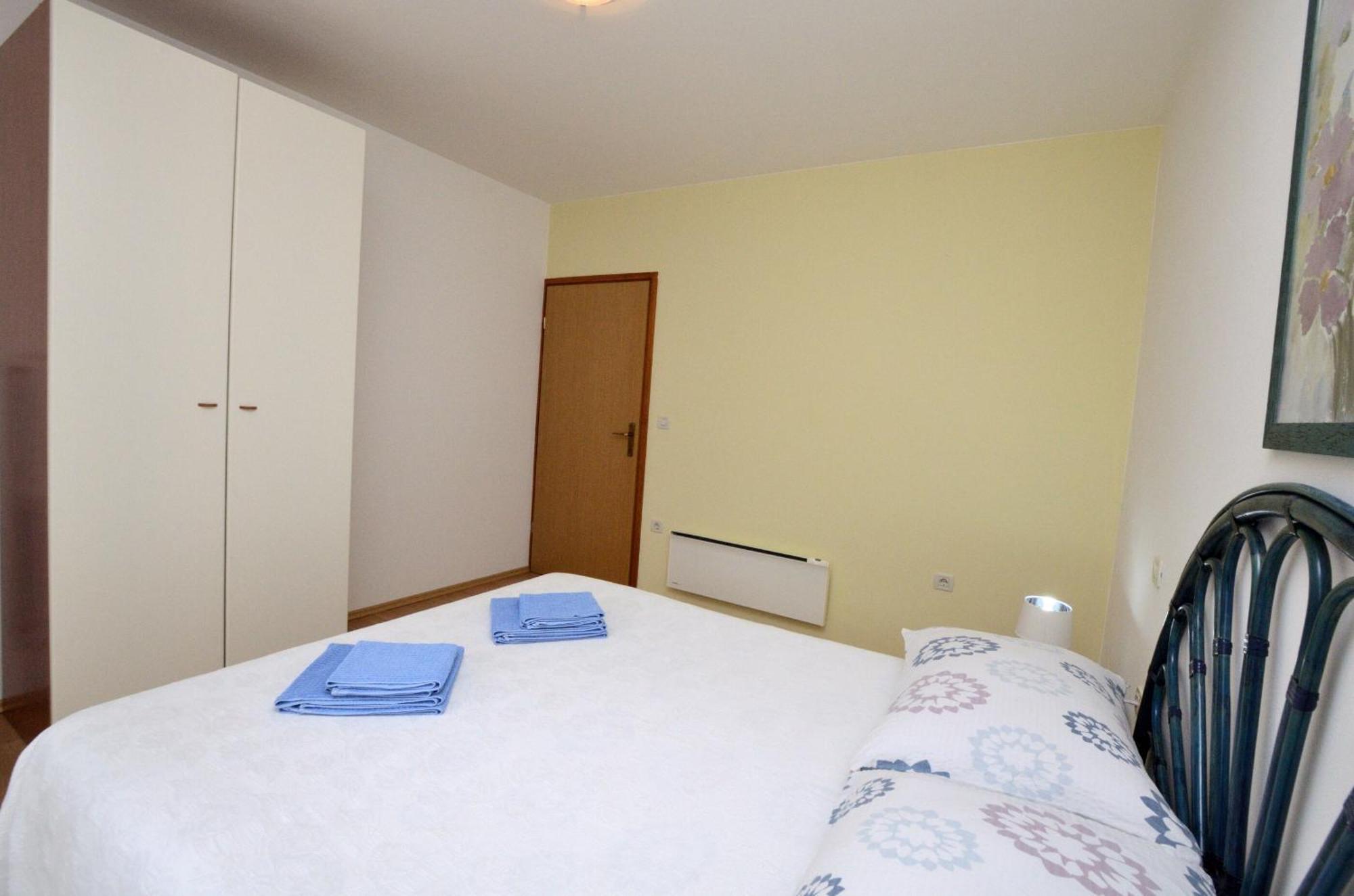 Apartments Marijana Ičići Buitenkant foto