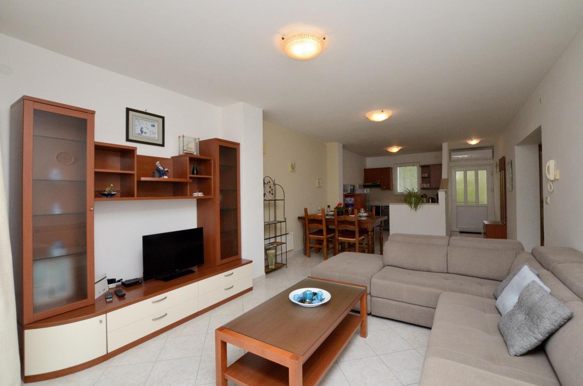 Apartments Marijana Ičići Buitenkant foto