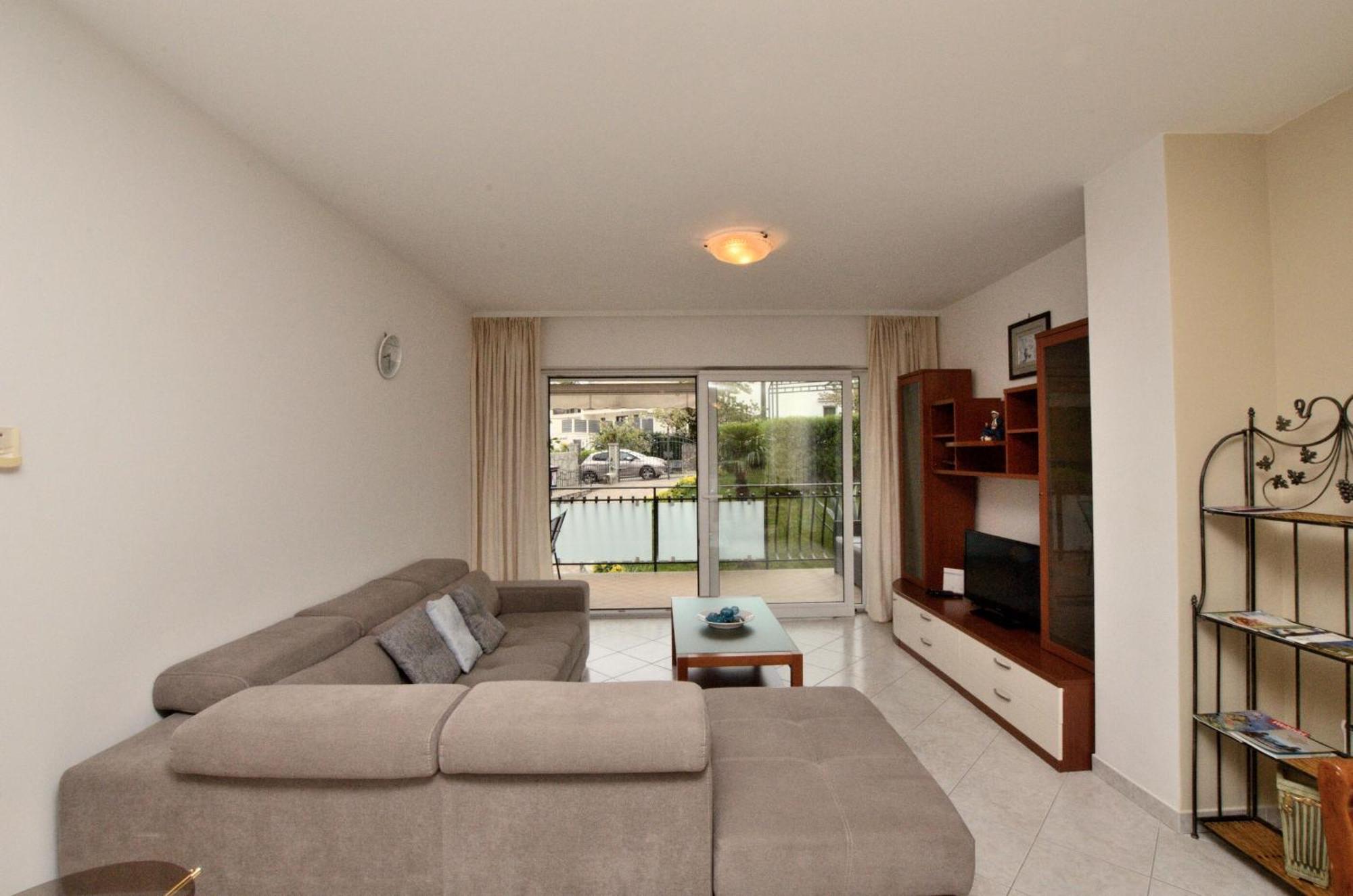 Apartments Marijana Ičići Buitenkant foto