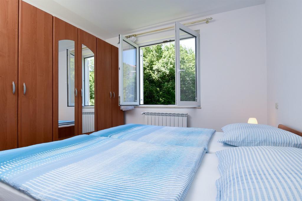 Apartments Marijana Ičići Buitenkant foto